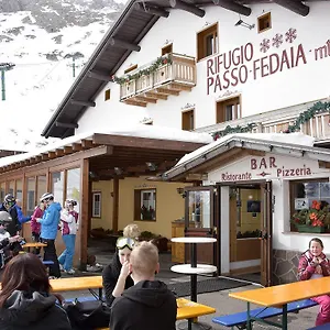 Rifugio Fedaia Pensión Malga Ciapela